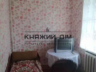 Двокімнатна сталінка, квартира по вул. Межева 4,на Виноградарі. ...