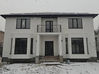 Предлагается к продаже дом на этапе строительства. На фото дизайн ...