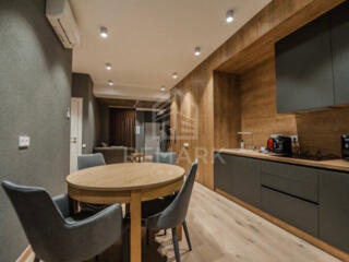 Chirie apartament cu o locație ultracentrală, în complexul de clasa ..