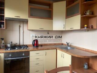 Пропонується до оренди 3-кімнатна квартира по проспекту Павла Тичини, 