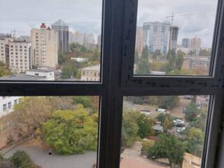 Предлагается в продажу двухкомнатная квартира в Приморском районе. ...