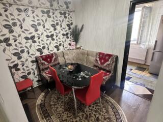 Se vinde apartament