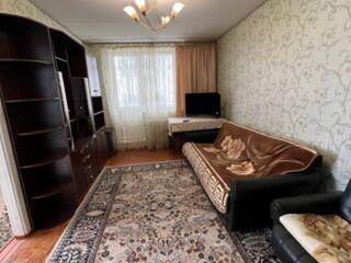 Продаётся 3комнатная 4/5 в Центре Тирасполя, район ДИК. Всё остается!