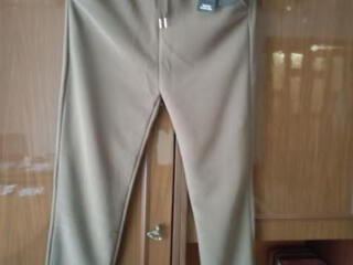 Pantaloni cafenii Italia