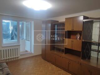Se oferă spre vânzare un apartament spațios și luminos cu 3 ...