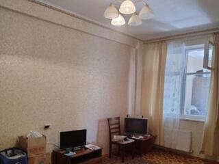 Продам квартиру 65 кв. м., 2/2, ул. Красная/Лузановка.