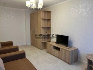 Оренда 1 кім. квартири по вул. Бориса Гмирі Позняки 10 хв. пішки. 12 .