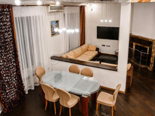 Код: 2291. Шикарная двухуровневая квартира в центре Одессы.