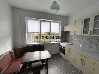 Оренда 2-кімнатної квартири у Подільському районі, масив Виноградар, .