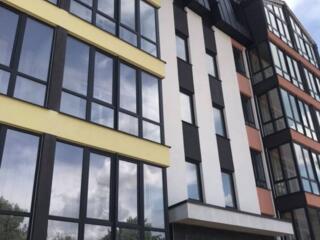 Продам 1 комнатную квартиру в элитном, малоэтажном доме с лифтом на ..