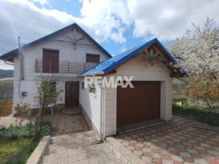 Casă generoasă cu 2 Nivele și confort modern – 10 Ari, Băcioi (sat Fru