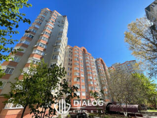 Spre vânzare apartament cu 1 cameră și living, bd. Mircea cel Bătrân