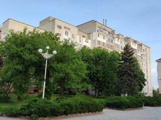 Продам большую 2 комн квартиру чешка Гостиница Россия