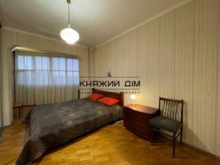 Оренда 3 кімнатна квартира в Святошинському районі, вул. Гната Юри 6. 