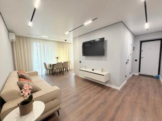 Sec. Telecentru, str. Academiei. 2 camere + living. Euroreparatie!!!