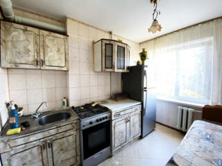 Здаю в оренду 3к. квартиру на Намиві, вулиця Озерна