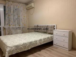 Оренда роздільної 2-кімнатної квартири по вул. Березняківська 26, ...