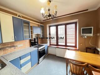 Оренда 2-х к.кв. провулок Іпсилантієвський 3, метро Арсенальна 7 ...