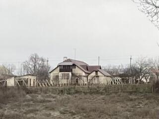 Дом на берегу Днестра.