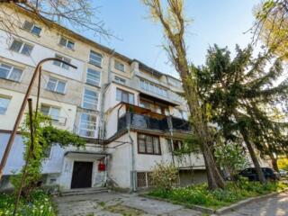 Spre vânzare un apartament amplasat în sectorul Buiucani.