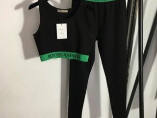 Продам новый костюм