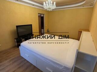 Оренда 2 кімнатна квартира в Дарницькому районі, вул Харківське шосе .