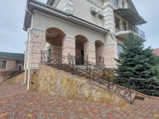 Продається 4 поверховий будинок в житловому масиві Совіньйон - 2