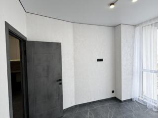 Продам квартиру 42 кв. м., 14/15, новый дом, жк Приморские сады.