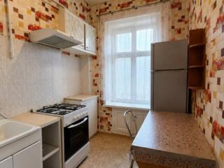Терміново! Продам 2-кімнатну квартиру Майстрова поряд Дюковський парк