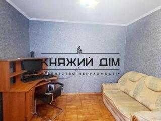 Оренда 4 кімнатної квартири м. Позняки по вул. Анни Ахматової, 13б. ..