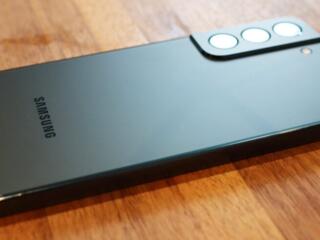 Samsung Galaxy S22 8/256GB (Snapdragon) — Идеальное состояние