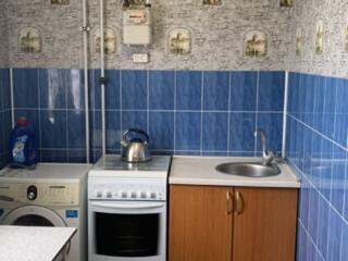 Продам двухкомнатную квартиру. Район Оскара