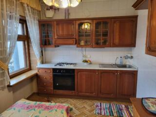 Продам 3кв, 84кв. м, В. Арнаутська/ Осіпова