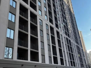 Продам квартиру 45 кв. м., 26/26, новый дом, жк Эллада.