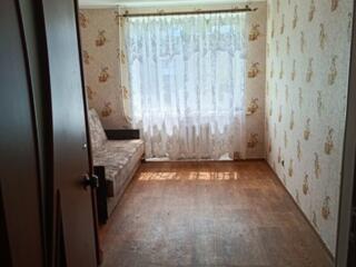 Предлагается к продаже  комната в коммуне Общая площадь 12 кв.метров .