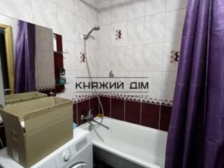 Пропонуеться на продаж двокімнатна квартира на Машинобудівній 14. ...