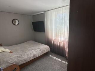 Продам! Кировский по Зелинского, 2/5 - с капитальным ремонтом.