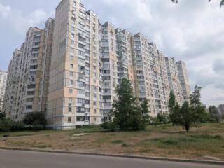 Продаж 3-к квартира 90кв. м. пр-т Петра Григоренка, 3-А ст. м. Позняки