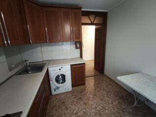 Продам Трехкомнатную квартиру в Корабельном районе (р-н 48 школы) 45 0