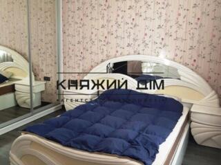 Опис квартириТип: 3-кімнатна квартира, VIP-класуЛокація: вул. Льва ...