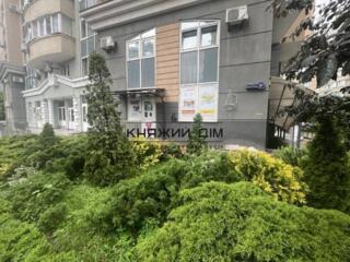 Оренда комерційного приміщення біля метро Лівобережна, вул. Раїси ...