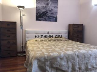 Здається шикарна 3-х кімнатна квартира в Солом'янському районі по