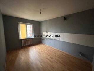 Продаж 2 кімнатної квартири по вул. Урлівська 30. Загальна площа ...