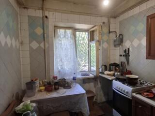 Продам 2-х ком. квартиру на Капитана Кузнецова.
