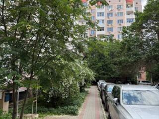 Продам 1 комнатную на ул.Дюковская!