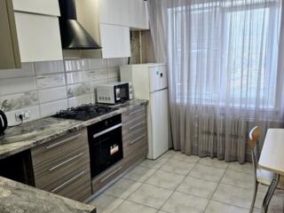 Продам 4-к квартиру с ремонтом, Донецкое шоссе 15 / Фрунзенский-2