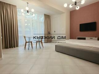 Без комісії! Продаж 1-но кімнатна квартира студіо у клубному будинку .