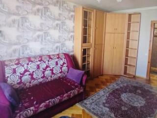 Сдаётся однокомнатная квартира. Днепровский район, улица Энтузиастов, 