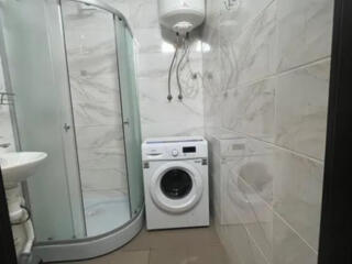 Продам квартиру 34 кв. м., 2/5, ул. Космонавтов/Ак. Филатова