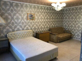 Продам квартиру 51 кв. м., 2/2, ул. Гимназическая/Пантелеймоновская.